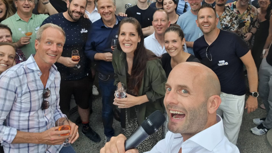 Isolutions Selfie Isolutions Selfie